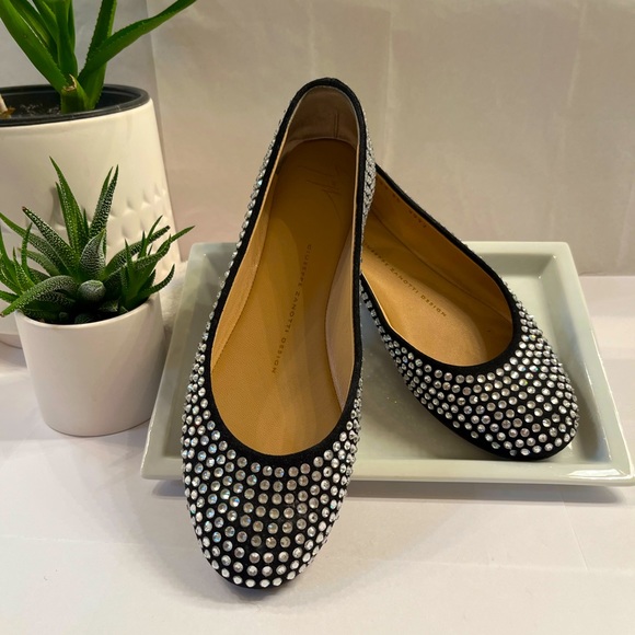Giuseppe Zanotti flats - Picture 4 of 5